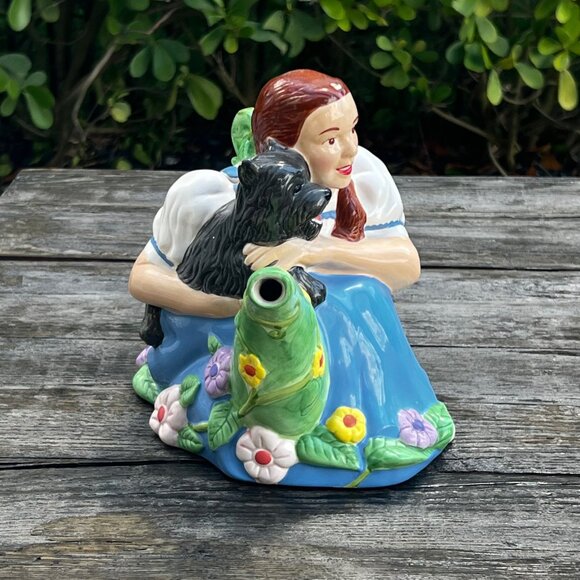 Dorothy and Toto Wizard of OZ Teapot Treasure Craft 2000 - Picture 8 of 9
